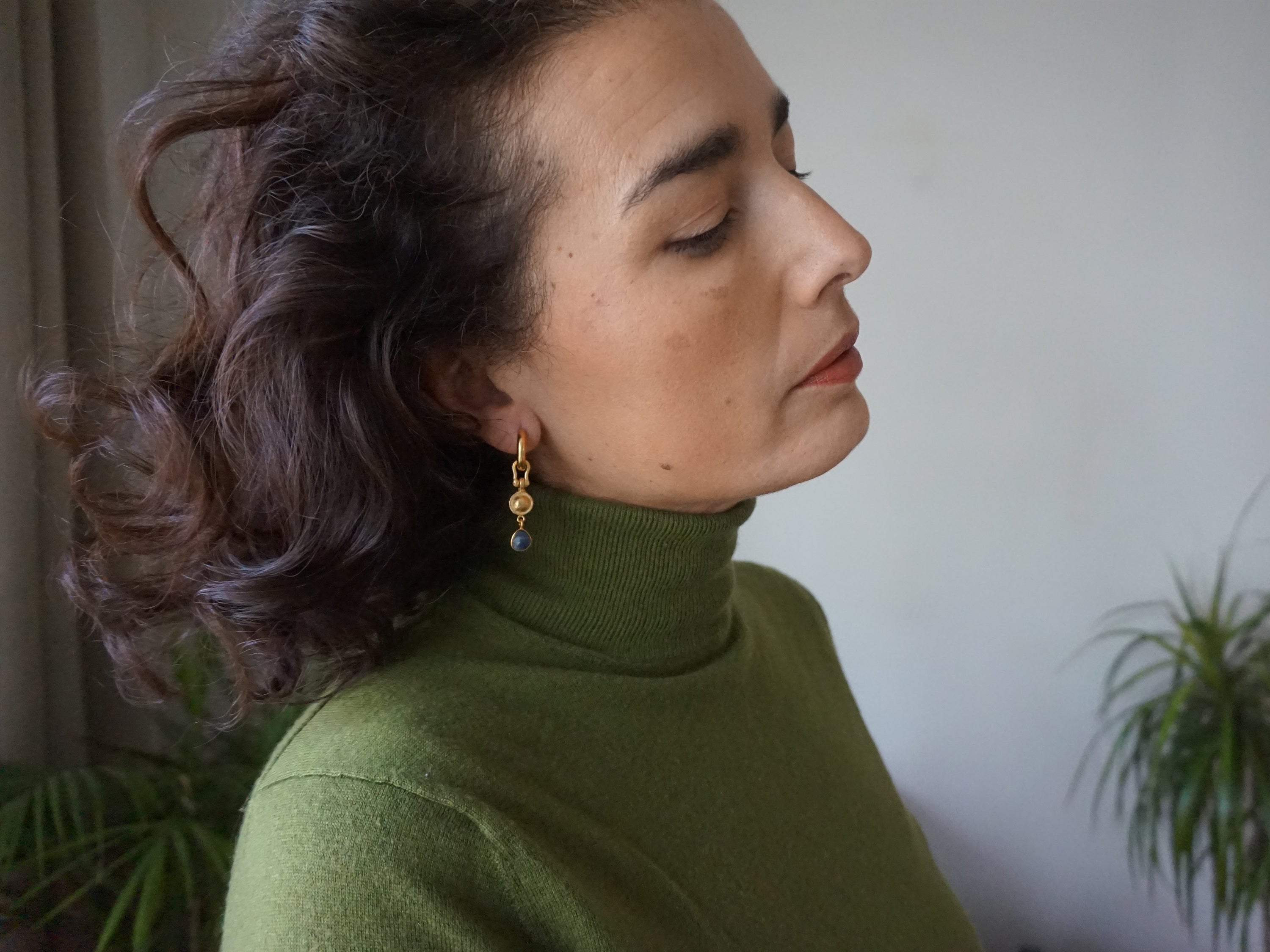 ROMAN SAPPHIRE EARRINGS