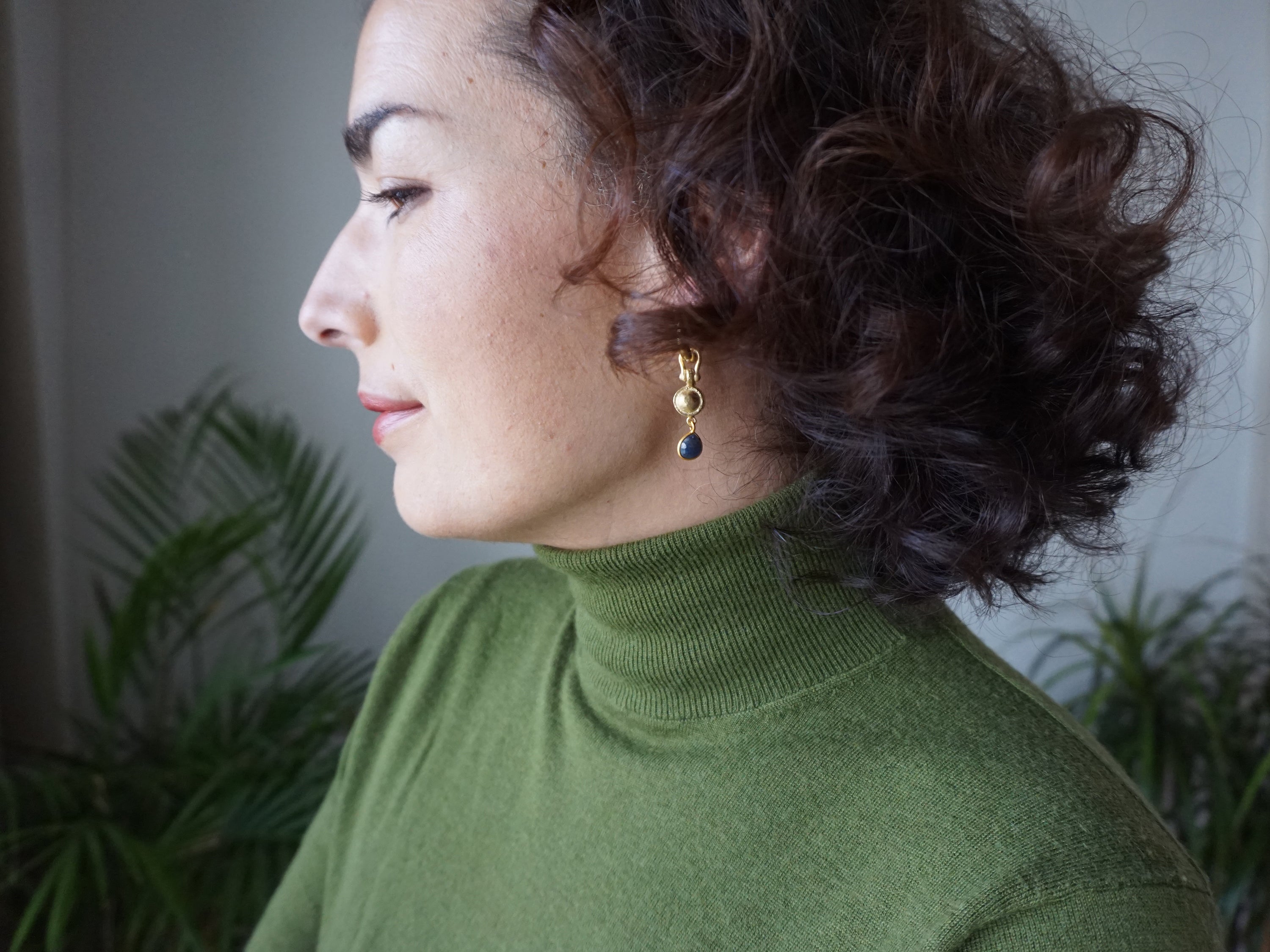 ROMAN SAPPHIRE EARRINGS