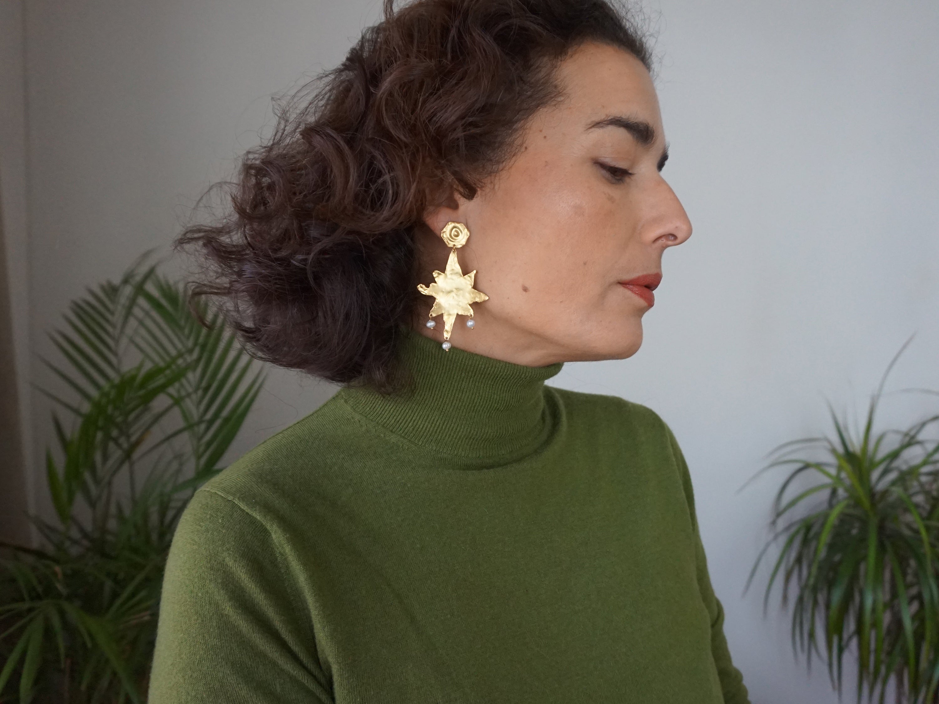 MELTED STAR EARRINGS