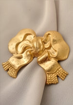 VICTORIAN LACE BROOCH