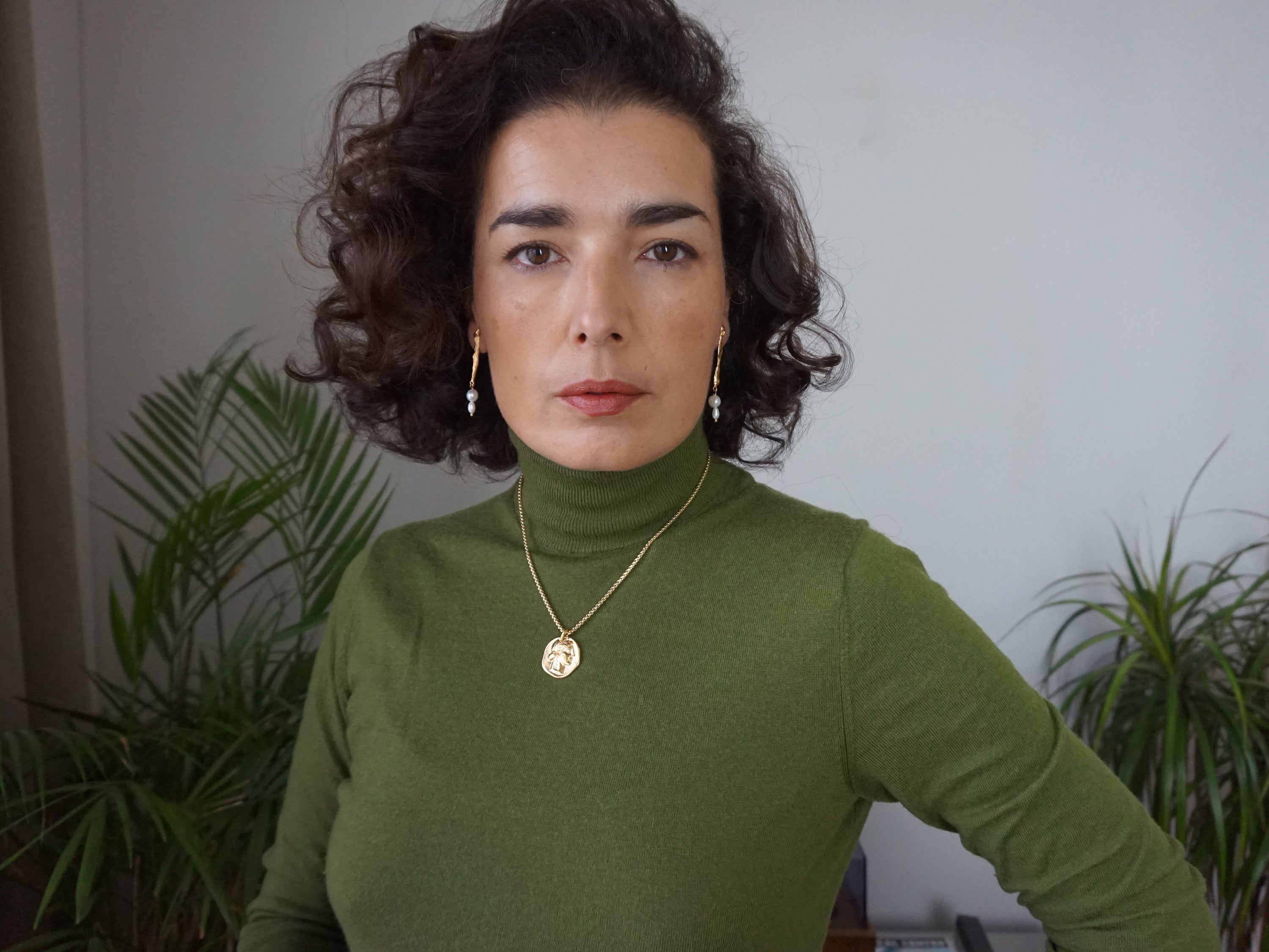 PEARL AND BAR EARRINGS