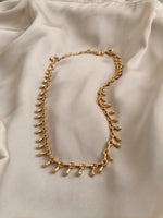 DANGLING CHOKER