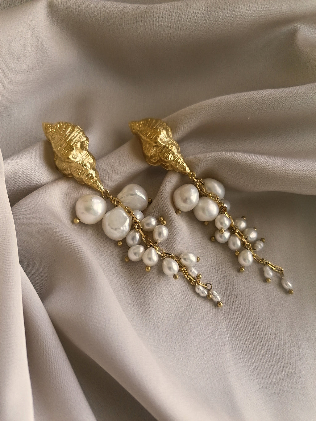 SHELL AND PEARLS