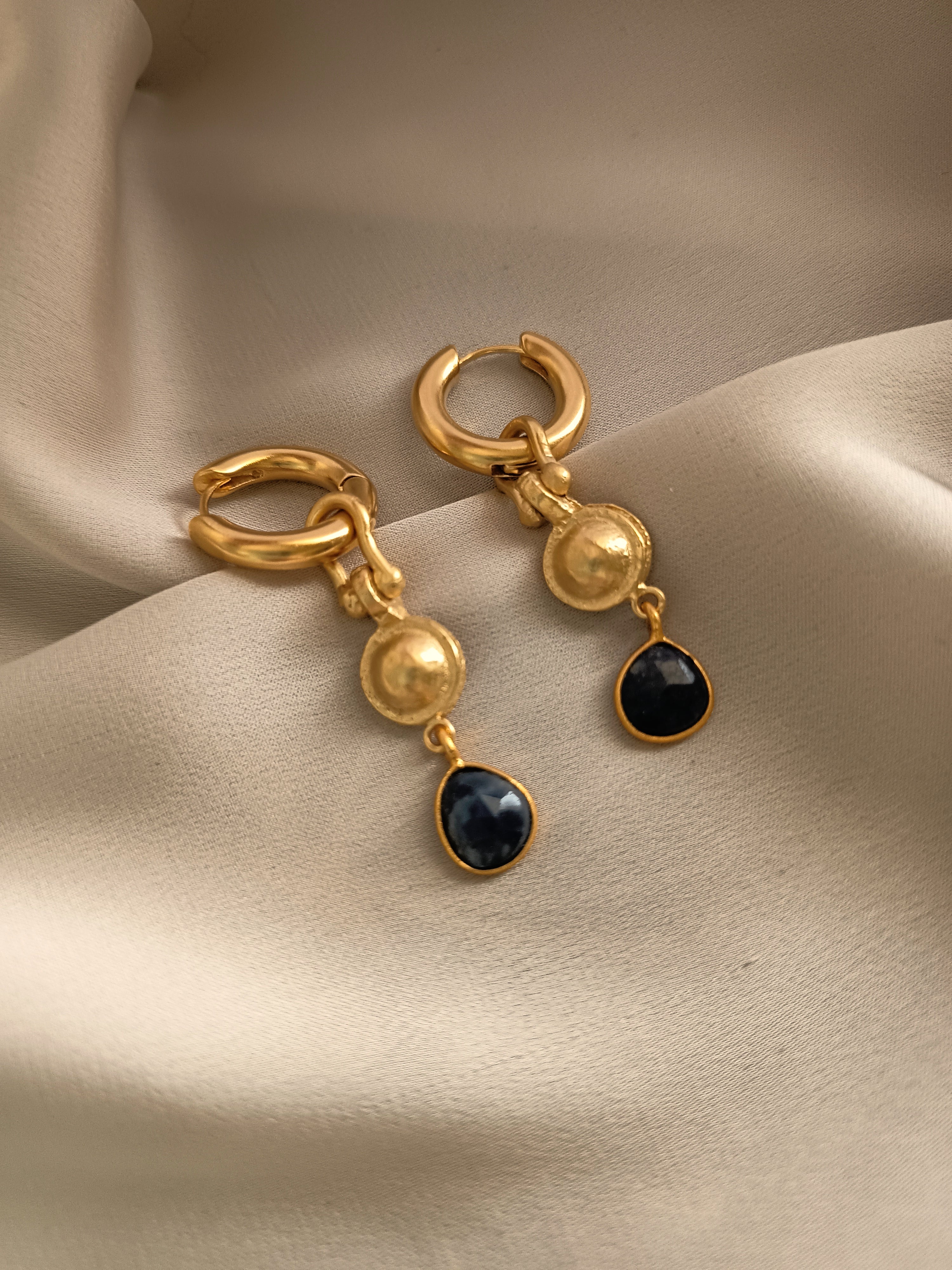 ROMAN SAPPHIRE EARRINGS