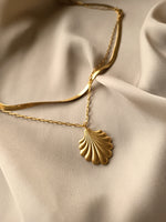 VICTORIAN SHELL NECKLACE